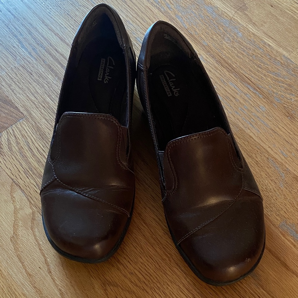 Clarks Women's Dark Brown Flats